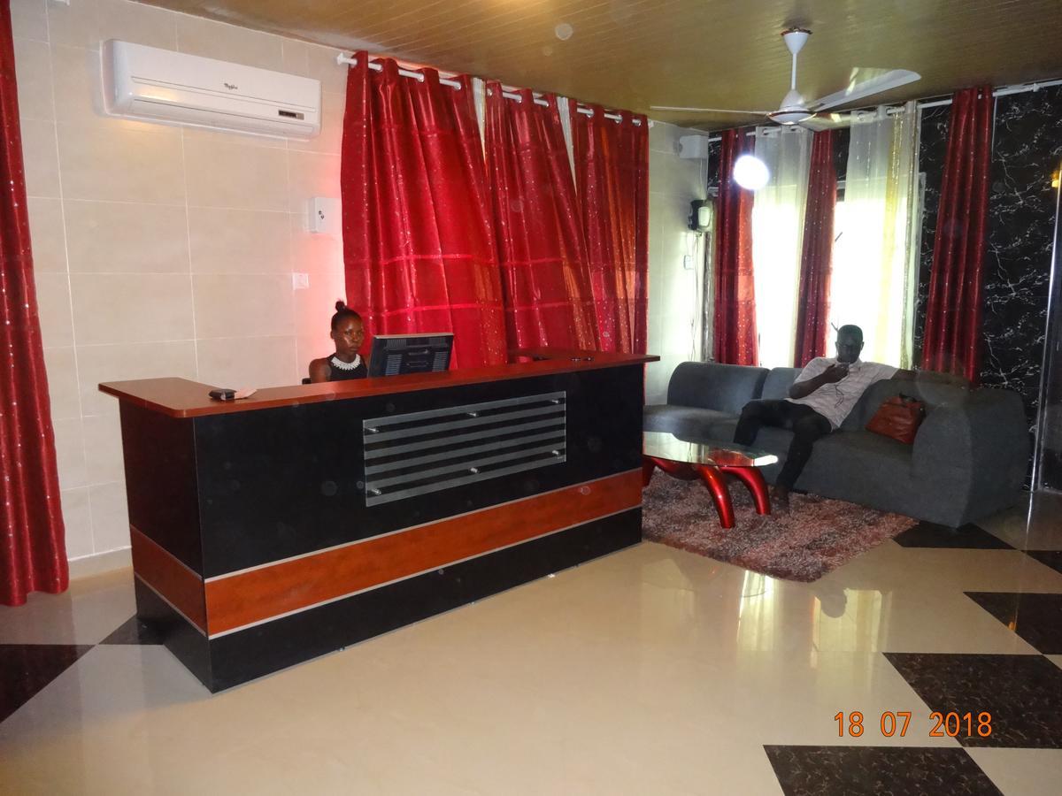 Nordik Palace Bed & Breakfast Тема Екстер'єр фото